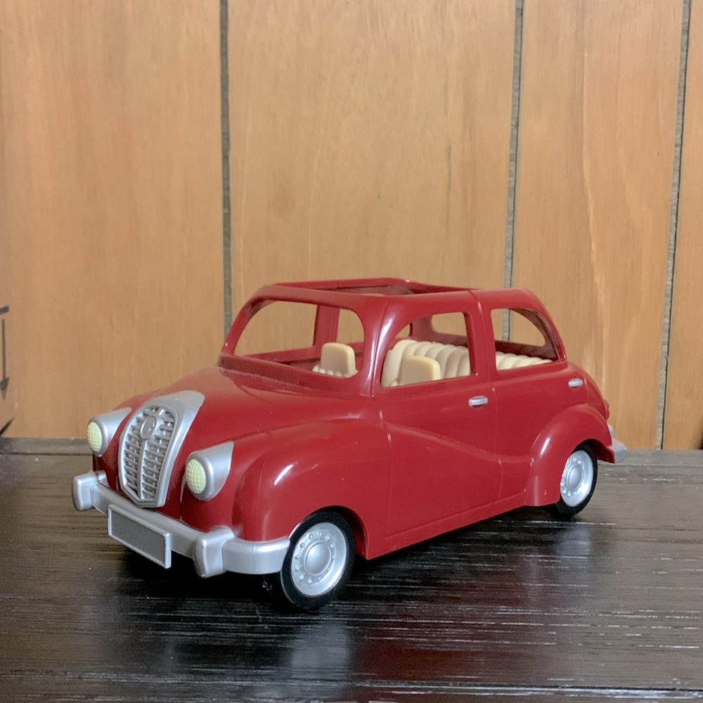 Calico critters red car